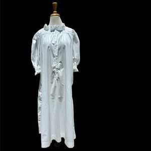 Antique Edwardian White Lace Trim Robe Nightgown Dress